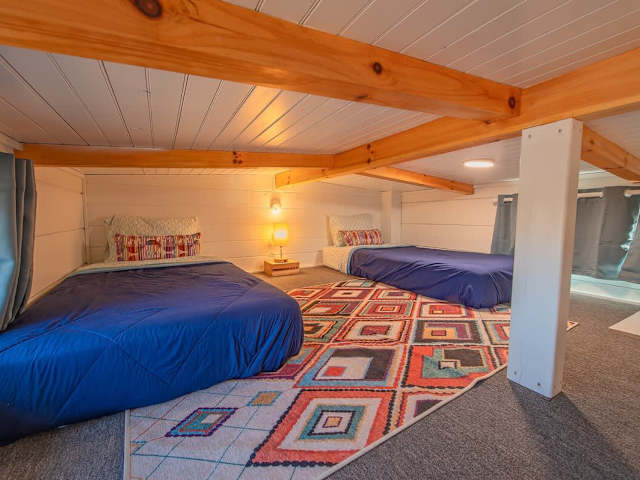 Sophie Cabin
