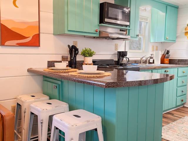 Sophie Cabin