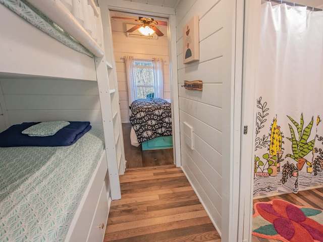 Sophie Cabin