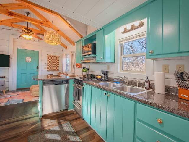 Sophie Cabin