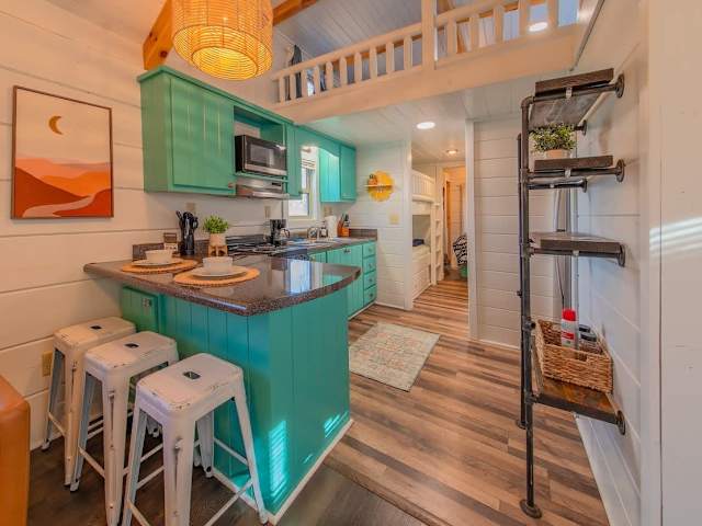 Sophie Cabin