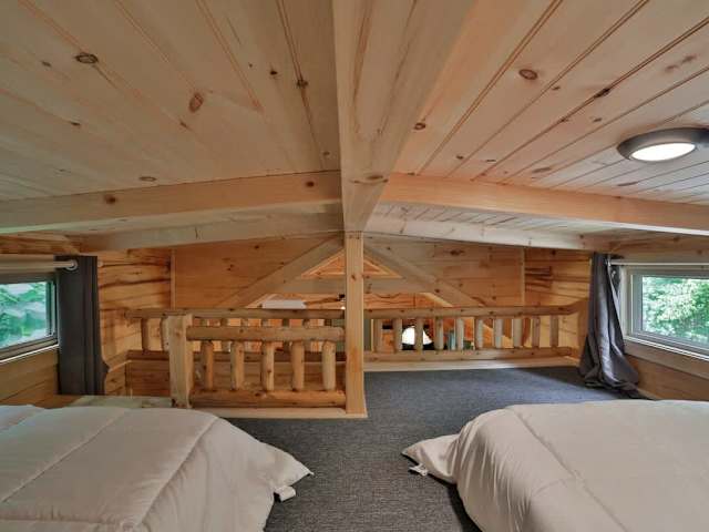 Low ceiling (4ft) lofted bedroom. Great for kids!
