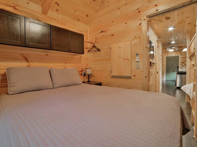 Eden Cabin