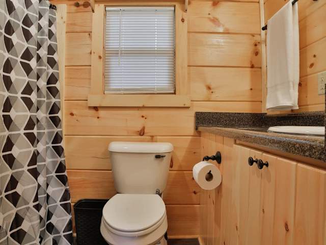 Eden Cabin