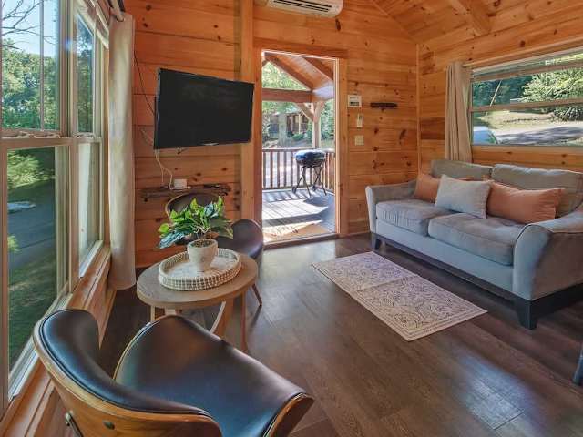 Kai Cabin