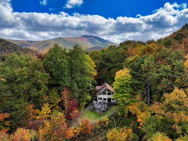 Blue Ridge Bungalow - Amazing Views of the Smokies