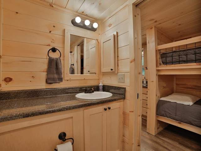 Lena Cabin