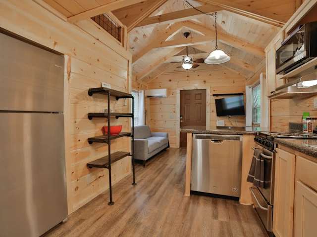 Lena Cabin