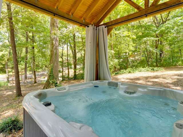 Pops Cabin