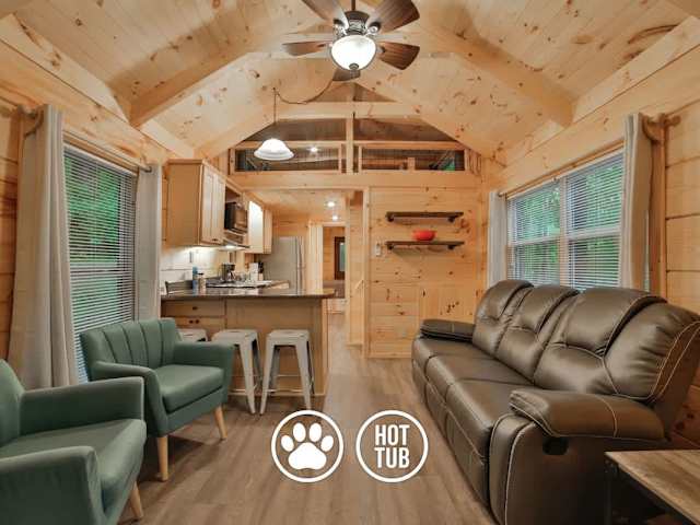 Lynda Cabin
