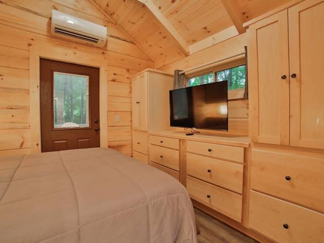 Lynda Cabin
