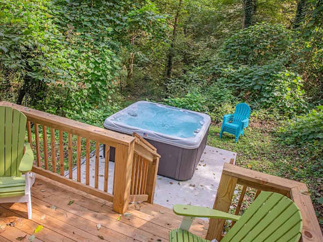 Lynda Cabin