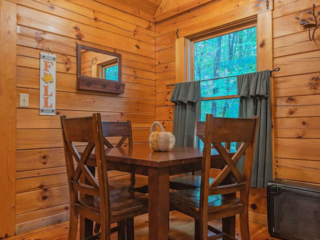 Cherokee Ridge Cabin