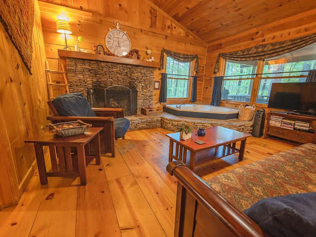 The Pines Cabin