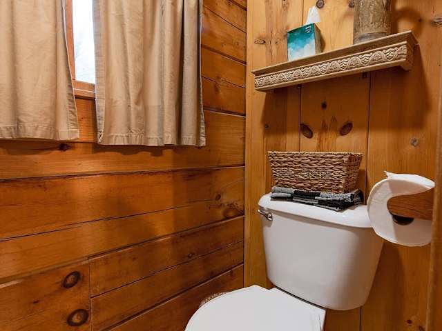 The Pines Cabin