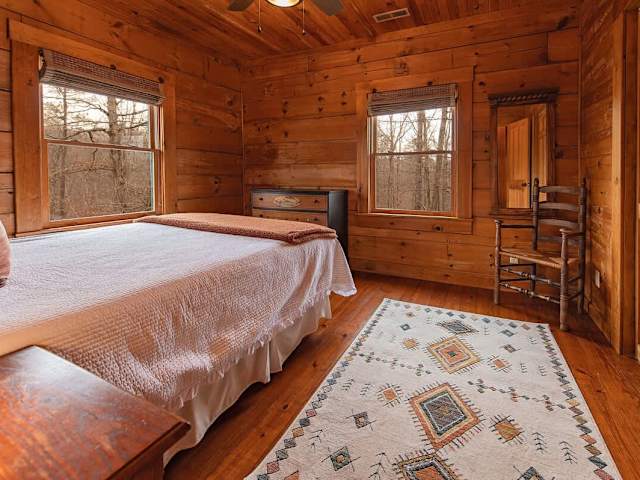 Chilhowee Cabin Cabin