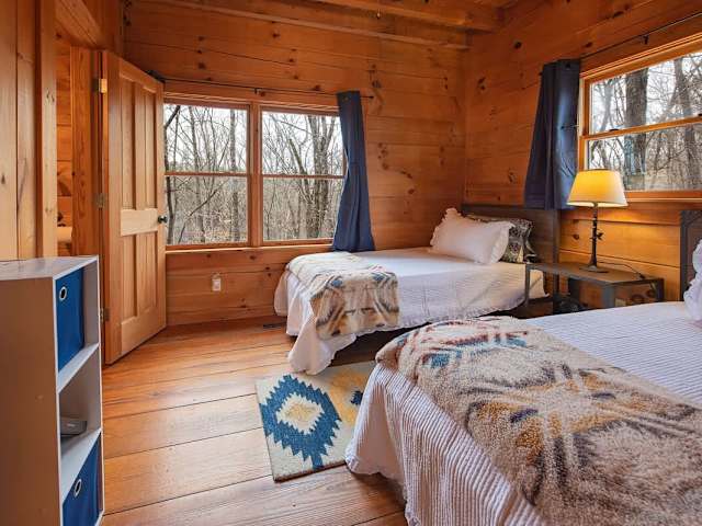 Chilhowee Cabin Cabin