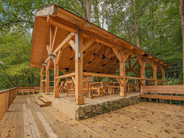 Chilhowee Cabin Cabin