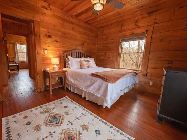 Chilhowee Cabin Cabin
