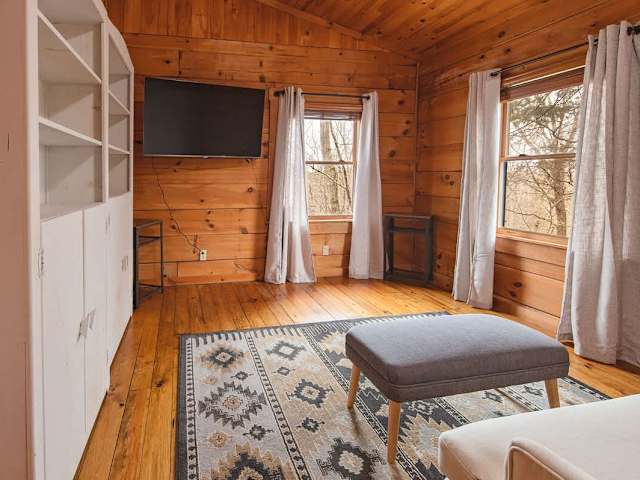 Chilhowee Cabin Cabin