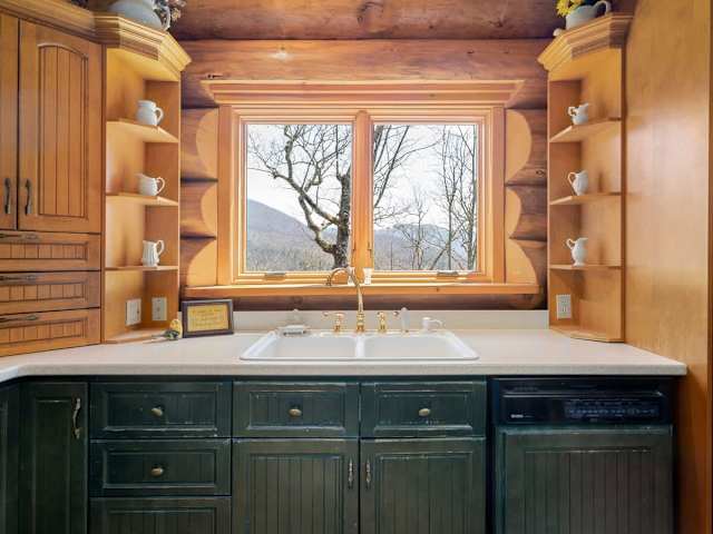 Private 40 Acre Mountaintop with 360 views - Col