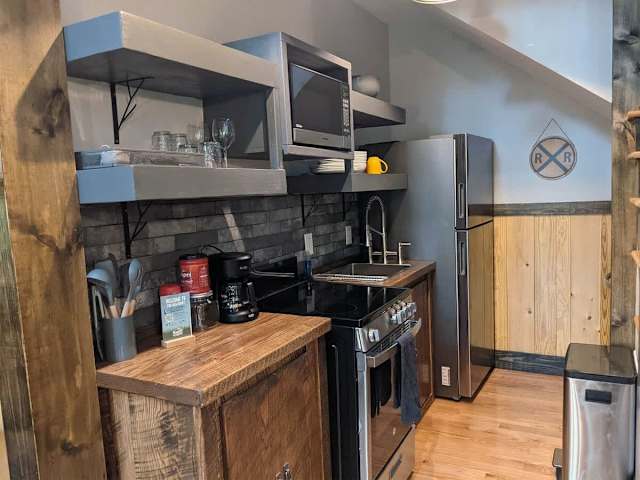 Full Kitchen at  the Wauhatchie Train Depot at Wauhatchie Woodlands in Chattanooga, TN