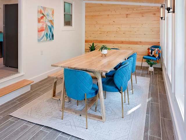 Sunburst Hideaway by Pigeon River, Lake Logan