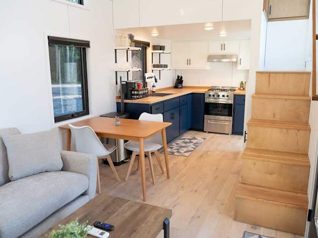 Foster Falls - Tiny Home with Mountain Views