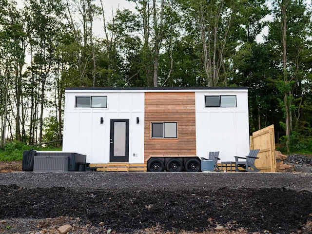Leda - Tiny Home with Mountain Views