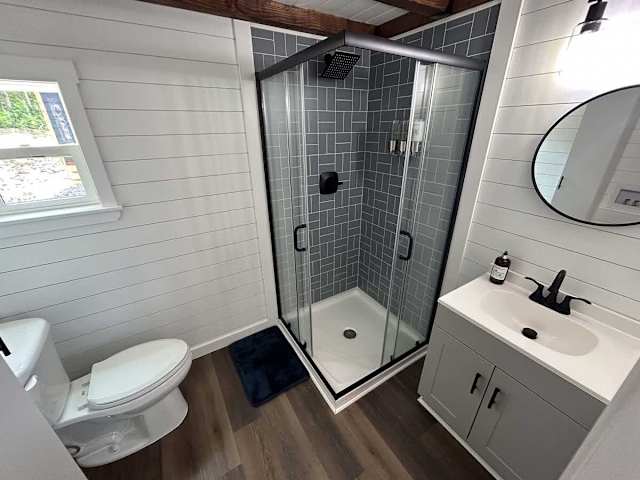 Leda - Tiny Home with Mountain Views