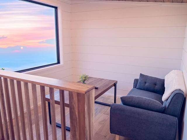 Reels Cove - Tiny Home with Mountain Views