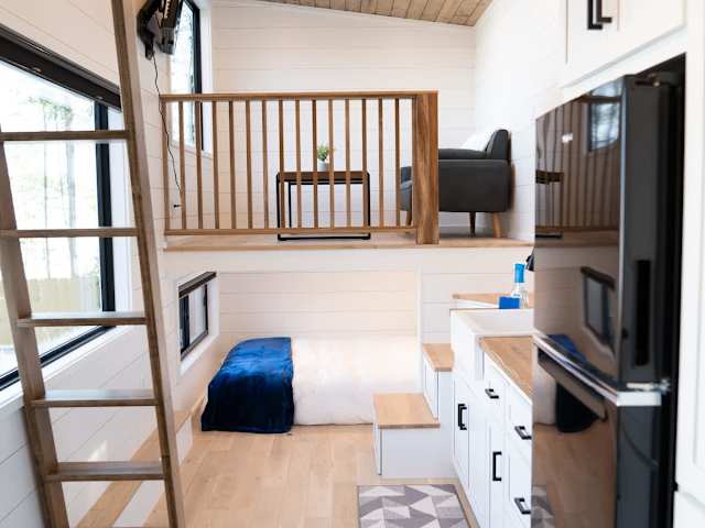 Reels Cove - Tiny Home with Mountain Views