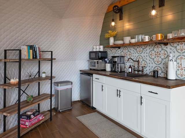 Raven's Point Luxury Glamping Dome