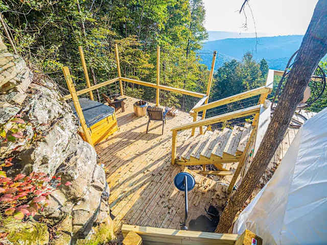 Raven's Point Luxury Glamping Dome