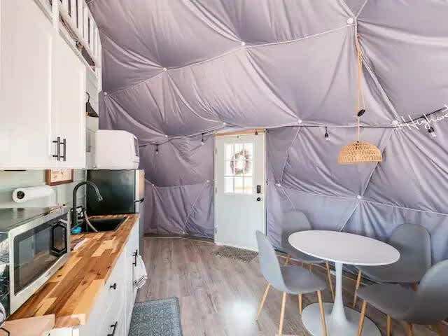 Highwater Hideaway Dome by Kentucky Lake