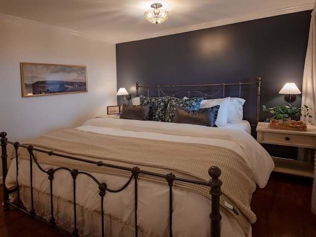King Suite Nine 