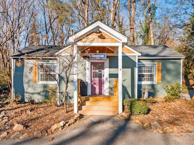 Sequatchie Cottage