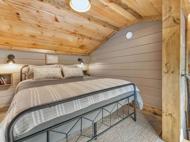 The Lavender Loft Cabin