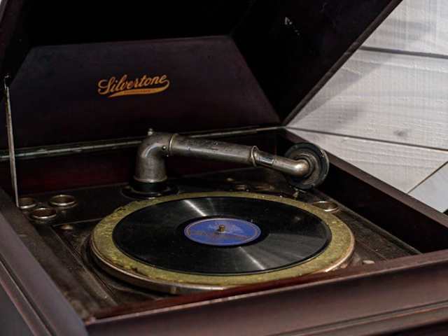 1900's phonograph