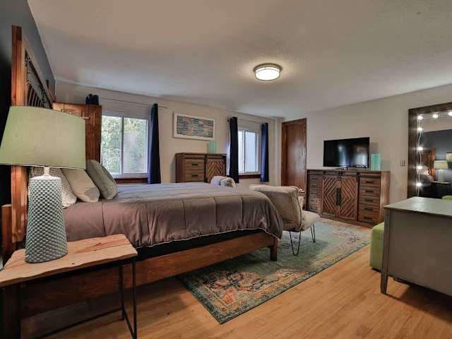 Pool House Group Rental