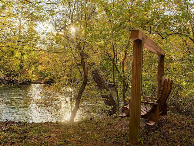 Covered Pioneer Wagon Group Rental