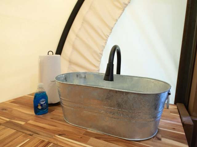 Covered Pioneer Wagon Group Rental