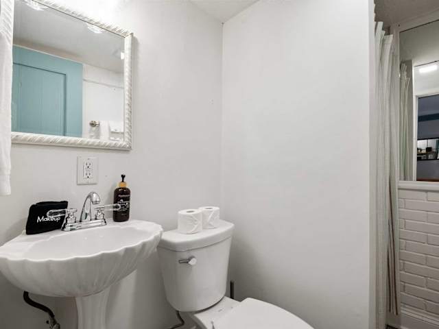 Bathroom 2