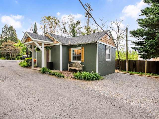 Desoto Cottage 