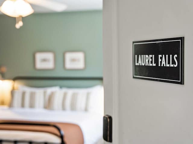 Laurel Falls Suite | Lookout Mountain Inn