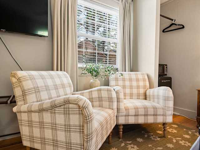 Glenn Falls Suite | Lookout Mountain Inn