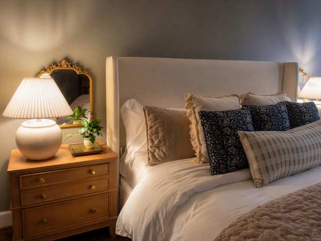 King Room Six 