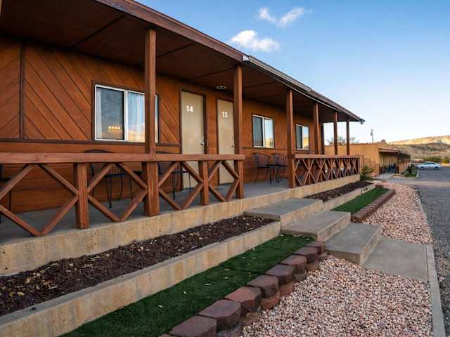 Capitol Reef Mini-Suite