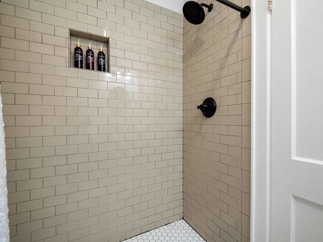 King Room Five 