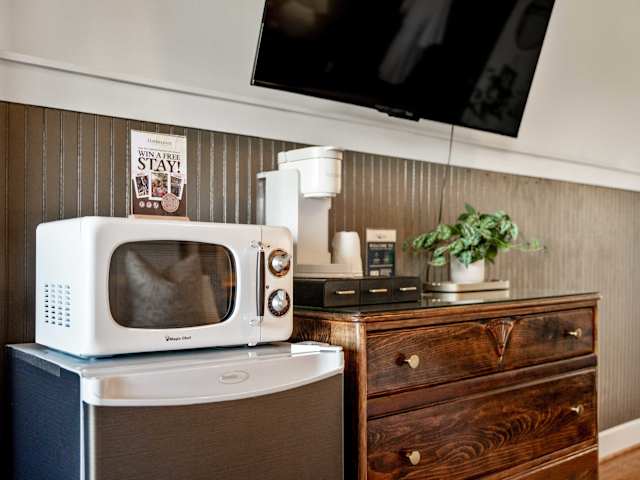 King Room Five 